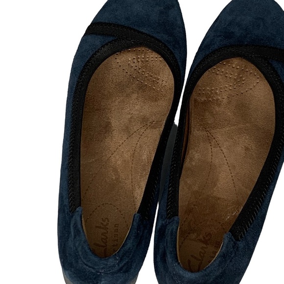 Clarks Artisan blue‎ suede flat with 1 1/4” wedge sole. Size 8.5 runs long. - Picture 8 of 10